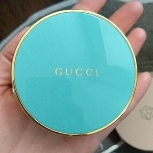 Gucci bronzing powder